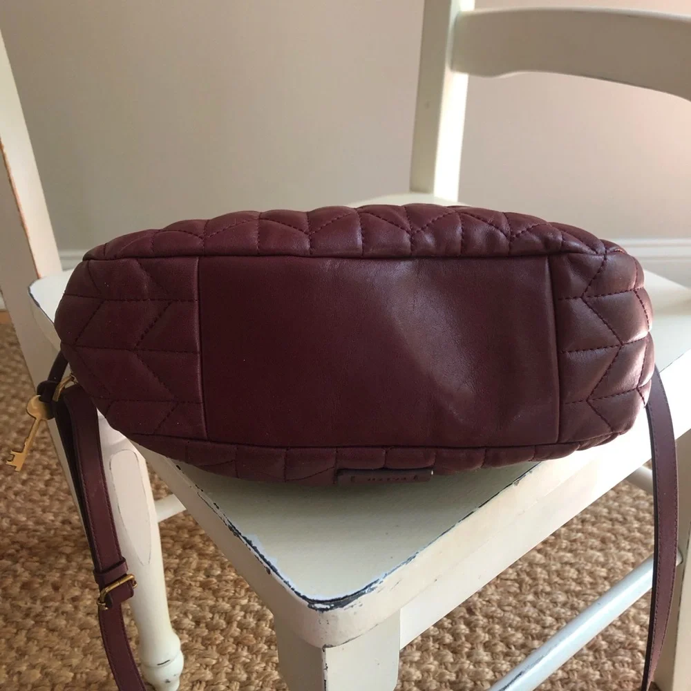 New: Fossil Jolie Quilted Leather and Chained Crossbody Bag - Picture 10 of 15